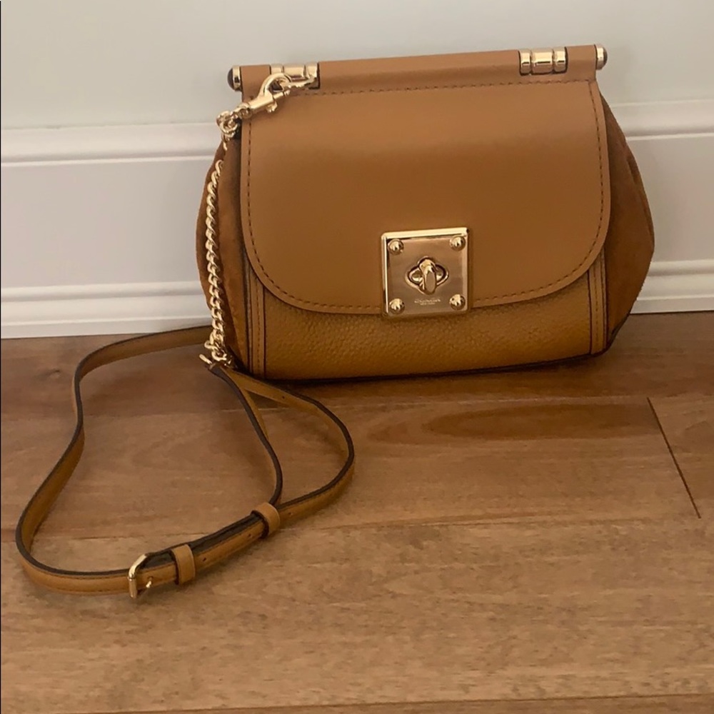 COACH purse. Like new. Used once.